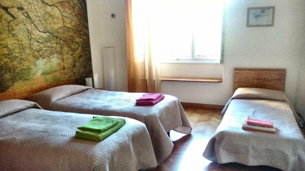 Casa Vacanze All'Angolo Trieste Exterior photo